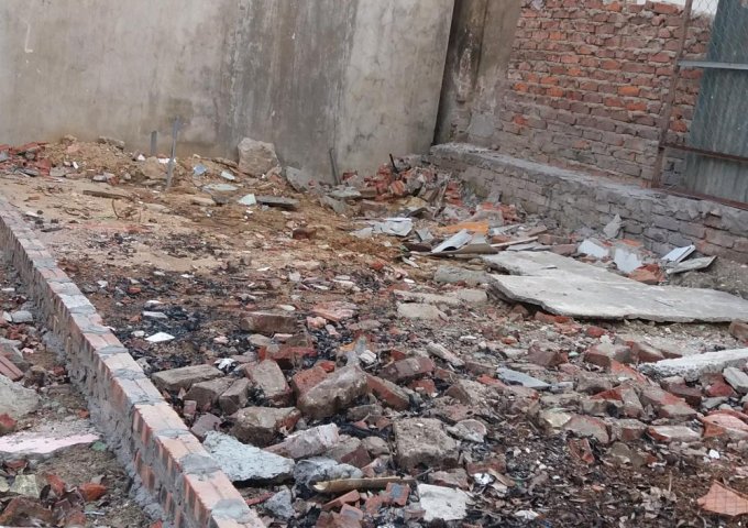 Cần bán đất thổ cư xuân đỉnh DT: 30m2, Mặt tiền 4m giá 1.45 tỷ oto cách 10m 