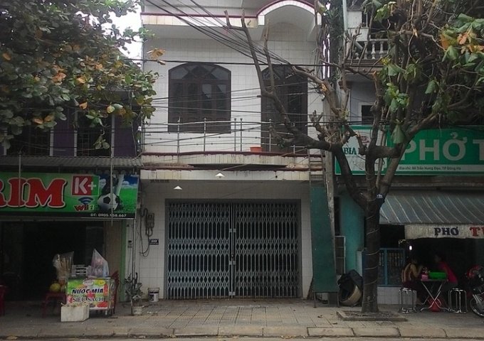 Nhà mặt tiền Trần Hưng Đạo, 3 lầu, diện tích đất 206 m2 tại Quảng Trị