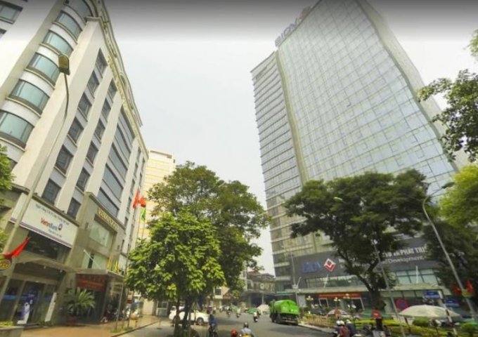 Bán Khách sạn tại trung tâm Phố cổ Hà Nội, 12 tầng 60 phòng, đang hoạt động full phòng. 