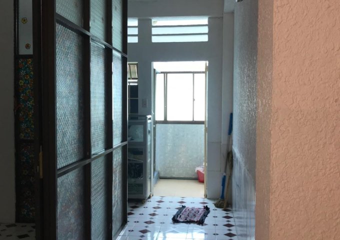 Bán căn hộ chung cư C1 đường Tân Vĩnh, phường 6, quận 4