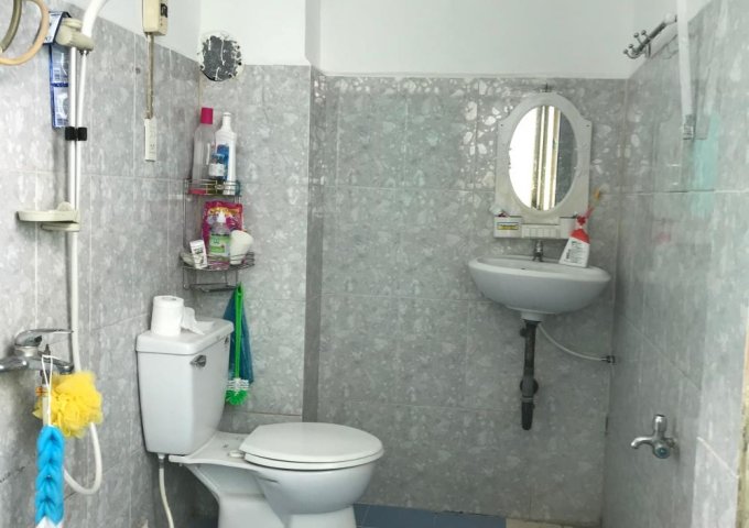 Bán căn hộ chung cư C1 đường Tân Vĩnh, phường 6, quận 4