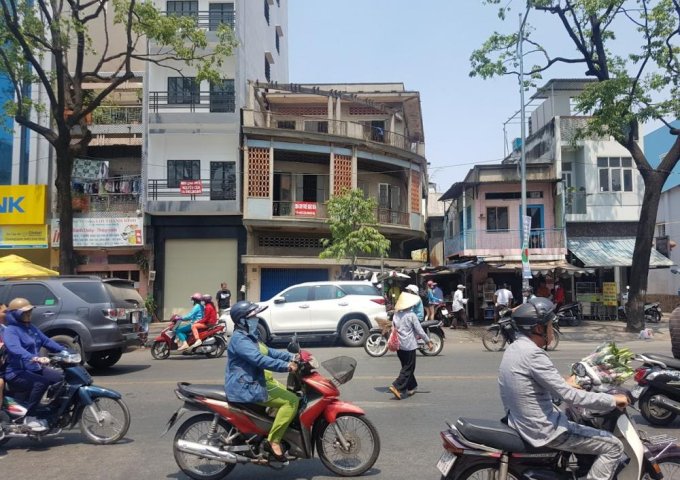 Cho thuê nhà mặt phố tại 136 Hậu Giang, quận 6, Hồ Chí Minh