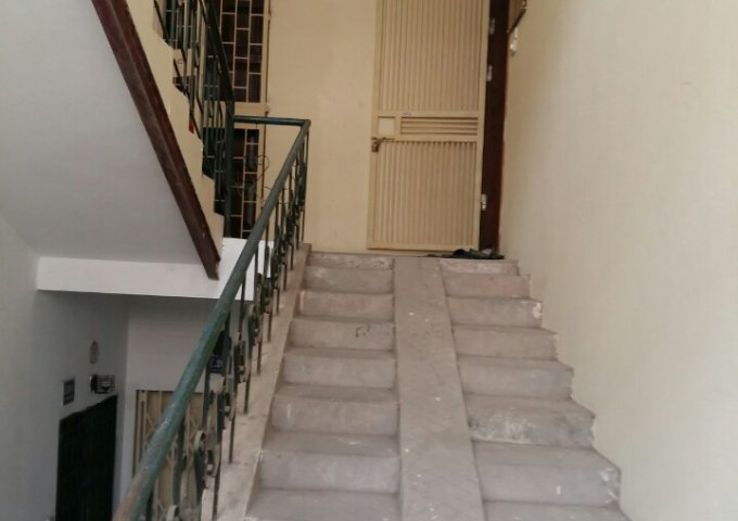 Gia đình cần bán nhanh chung cư tập thể nhà máy ABB, ngõ 54 Ngọc Hồi, Hoàng Mai