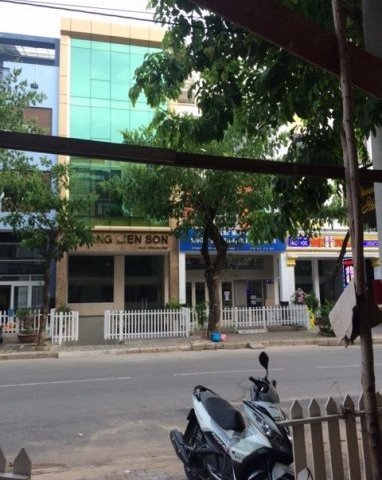Cần bán nhà phố Hưng Gia 2, Phú Mỹ Hưng, vị trí căn góc đường lớn LH 0919552578