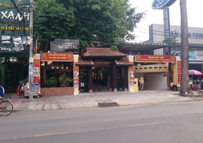 Cho thuê nhà mặt phố số 61 Cao Thắng, P3, Quận 3, TP. HCM. Diện tích 900m2, giá 198 triệu/tháng