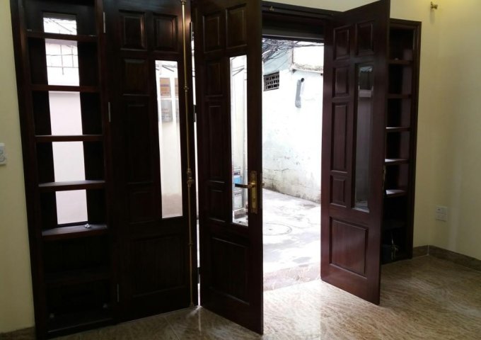 Bán nhà ngõ 85 phố 8/3, Quỳnh Mai, Hai Bà Trưng, 33m2, 5 tầng mới đẹp, ô tô cách 30m, giá 2,65 tỷ