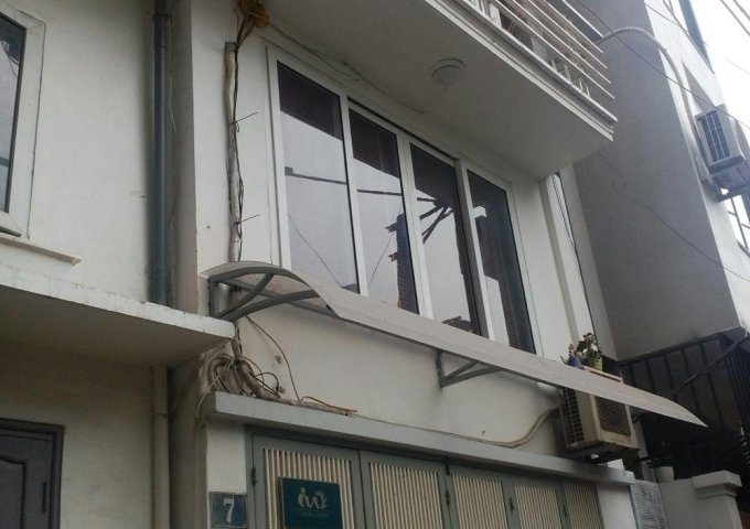 Cần bán gấp nhà ngõ 64 Nguyễn Lương Bằng, Quận Đống Đa, 5 tầng, MT 4m, giá 4,2 tỷ