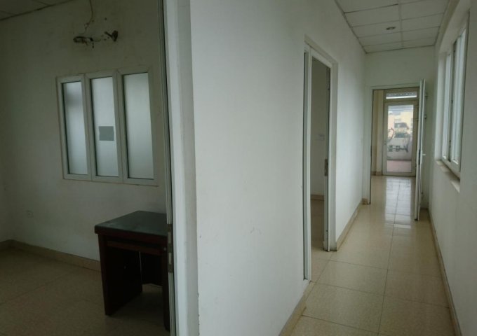 Cho thuê mặt bằng giá rẻ làm văn phòng tại phố Bà Triệu, quận Hai Bà Trưng