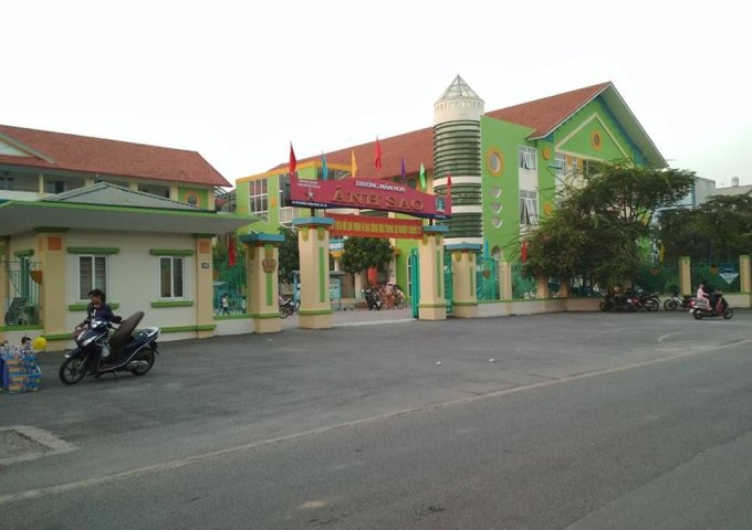 Bán đất tổ 21, P. Thượng Thanh, LB, DT 58m2, hướng ĐB, giá 51tr/m2