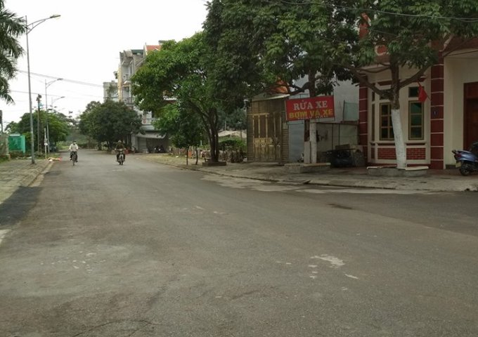 Bán đất tổ 21, P. Thượng Thanh, LB, DT 58m2, hướng ĐB, giá 51tr/m2