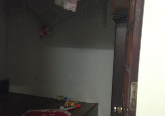 Bán nhà 2 tầng, mặt ngõ Thanh Miến, ô tô vào nhà, 40m2, 7.5 tỷ