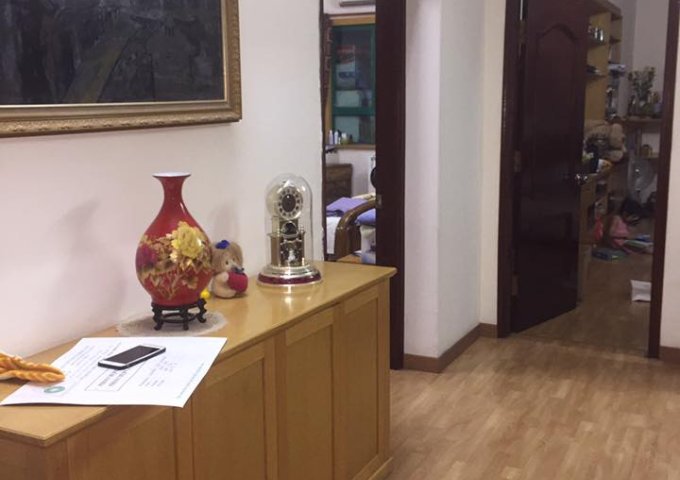 Cho thuê chung cư 25T2 tòa N05 Hoàng Đạo Thúy, Trung Hòa, Cầu Giấy, 162m2, 3 PN, cơ bản, 15 tr/th