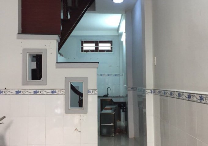 Bán nhà mới, hẻm 152/64 Lạc Long Quân, Q11, DT 3,2x10m, giá: 2,6 tỷ