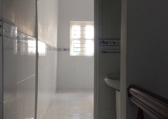 Bán nhà mới, hẻm 152/64 Lạc Long Quân, Q11, DT 3,2x10m, giá: 2,6 tỷ