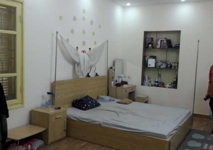 Bán nhà tập thể Mỏ địa chất- ngõ 210 Hoàng Quốc Việt, Cầu Giấy, Hà Nội, ban công ĐN.