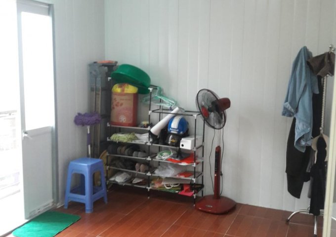 Bán nhà tập thể Mỏ địa chất- ngõ 210 Hoàng Quốc Việt, Cầu Giấy, Hà Nội, ban công ĐN.