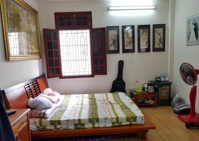 Bán nhà 3,2 tỷ ngõ 307 Bạch Mai, Lê Thanh Nghị, DT 40m2, 4 tầng, thoáng trước sau cách 20m ra phố