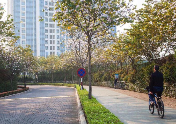 Bán biệt thự đẹp sang chảnh khu VIP Phú Thượng, Tây Hồ diện tích 180m2, 4 tầng, giá 20 tỷ.