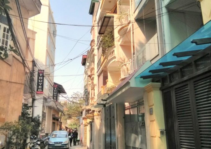 Bán nhà 4 tầng, 55m2 phố Trần Đại Nghĩa, quận Hai Bà Trưng, Hà Nội, gần đường ô tô, giá 4.2 tỉ