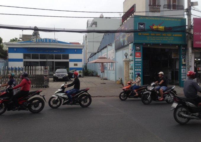 Cần bán nhà MT 614 Âu Cơ đối diện bệnh viện Tân Phú, quận Tân Bình, vị trí đắc địa quận Tân Bình