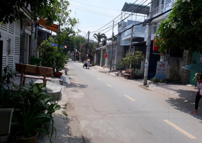 Bán nhà mặt tiền đường Hiệp Thành 06, phường Hiệp Thành, quận 12