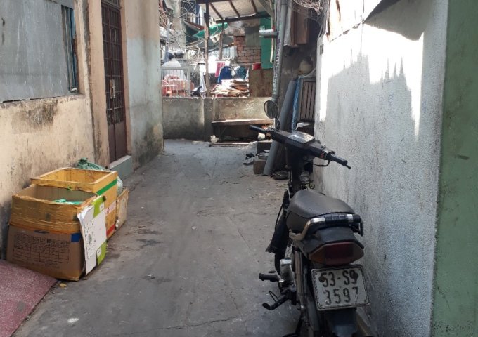Bán nhà nát 34/28/1A Đinh Tiên Hoàng (4,2 x 4m) gần cầu Bông