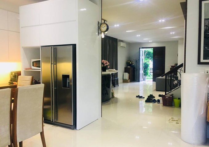 Chính chủ bán biệt thự Vinhomes Riverside Hoa Sữa, Long Biên, DT 270m2, giá 20,5 tỷ