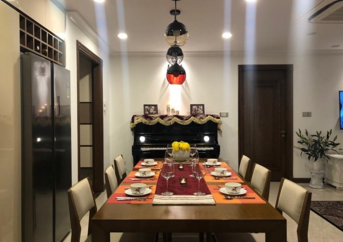 Cho thuê căn hộ chung cư cao cấp tại M5 - Nguyễn Chí Thanh 147m2, 3PN, giá 15triệu/tháng