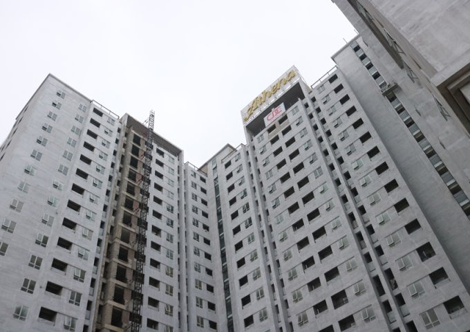Bán căn hộ chung cư Athena Xuân Phương, dt 69m2, 2 PN, 2WC, giá bán 17,5tr/m2, ở ngay
