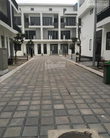 Bán biệt thự liền kề cán bộ chiến sĩ công an giáp nhà văn hóa quận bắc từ liêm DT : 73 m2 giá 4,7 tỷ