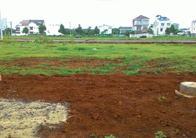 Bán đất biệt thự Hoàng Minh Thảo khu Metro BMT, 10x30m giá 4,75 tỷ