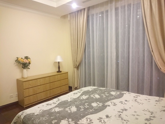 Bán căn hộ 2 phòng ngủ đẹp nhất Royal City, Thanh Xuân, Hà Nội