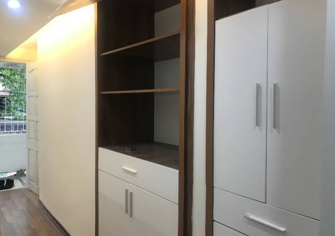 Bán nhà tập thể 75m2, 2PN ngõ 95 Chùa Bộc, TT ĐH Thủy Lợi, Đống Đa, giá bán 1,6 tỷ