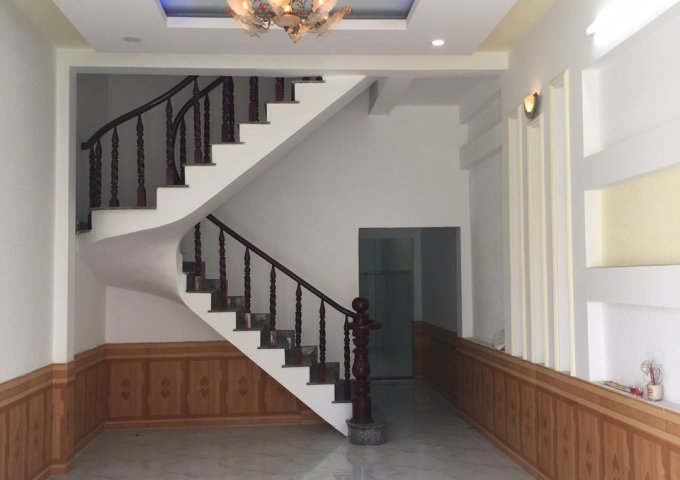 Bán nhà MẶT TIỀN  đường HT12, phường Hiệp Thành, quận 12