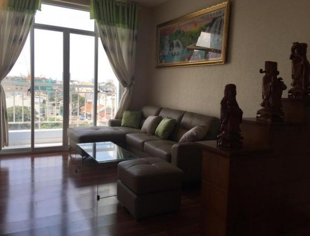 Cần bán căn hộ Bình Đông Xanh Quận 8, DT 70m2, 2pn, nhà đẹp, thoáng mát, vừa bàn giao, ở liền được