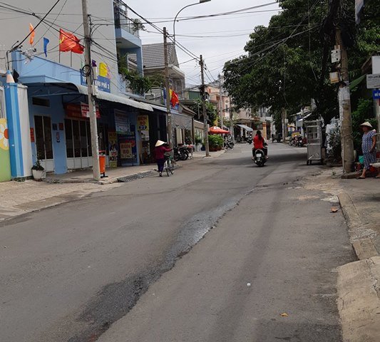 Bán nhà mặt tiền đường Số 4, P. Linh Tây, 4.5x28.8m. LH 0938 91 48 78