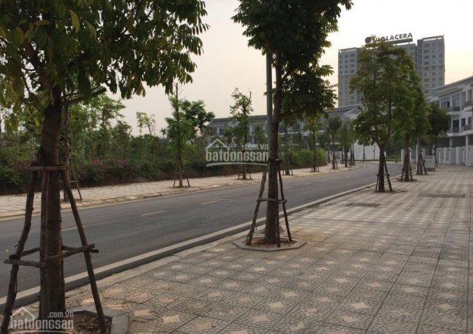 Chính chủ cần bán nhà liền kề dãy TT11 KĐT Xuân Phương Tasco Forresa, căn view hồ và công viên đẹp