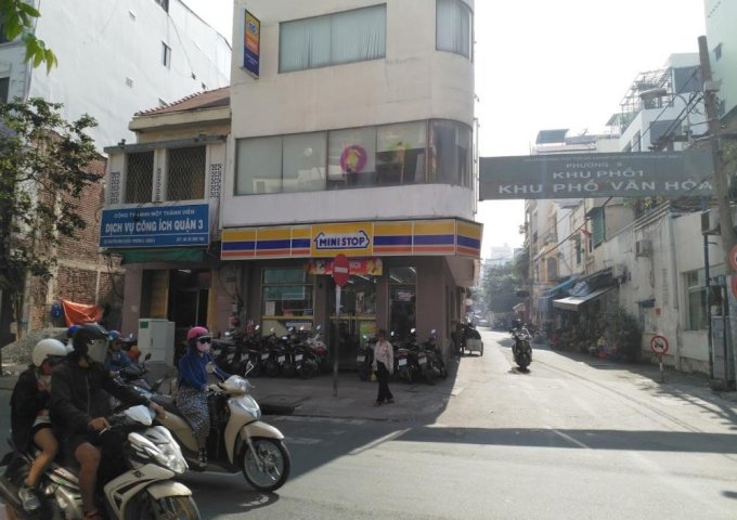 Cho thuê nhà góc 2MT 225 Nguyễn Đình Chiểu, Phường 5, Quận 3, HCM