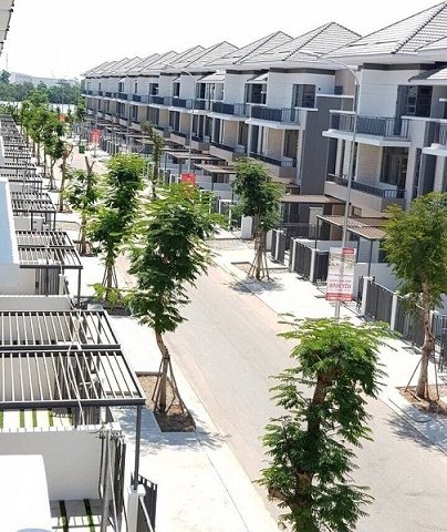 Bán gấp biệt thự song lập Lavila Kiến Á, Nhà Bè, giá tốt, DT 10x20m, xây 1 trệt 2 lầu, 16.7 tỷ