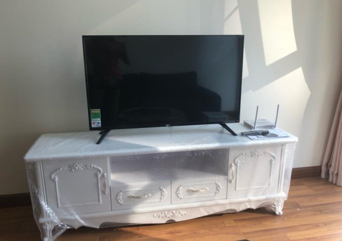 Cho thuê căn hộ chung cư Home City Trung Kính, 70m2, 2 PN, đủ đồ