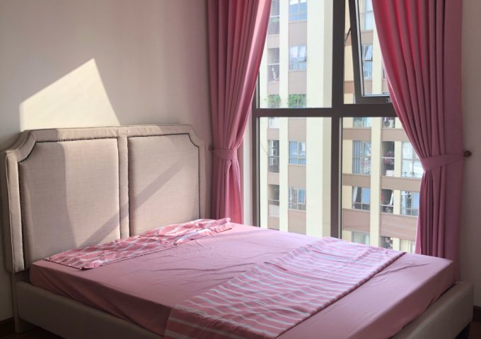 Cho thuê căn hộ chung cư Home City Trung Kính, 70m2, 2 PN, đủ đồ