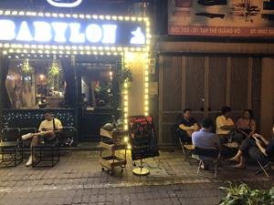 Sang nhượng quán cafe tại mặt phố Phố Trần Huy Liệu, Giảng Võ