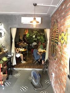 Sang nhượng quán cafe tại mặt phố Phố Trần Huy Liệu, Giảng Võ