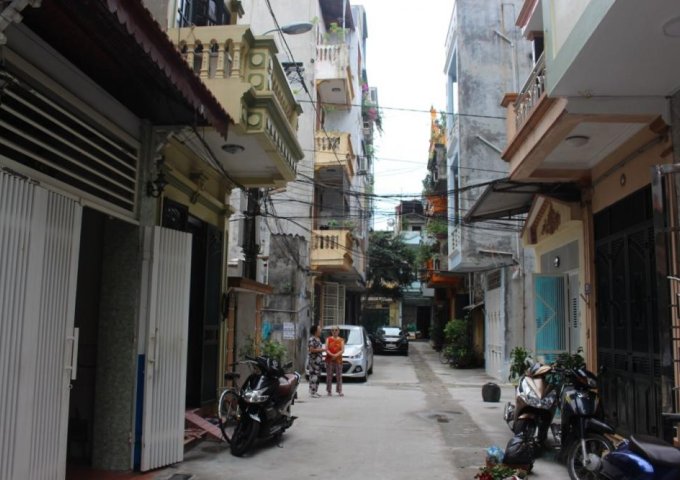 Cần tiền bán nhà 4 tầng, kế bên chợ Giàu, Từ Sơn, Bắc Ninh