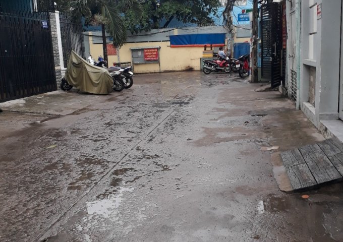 Bán nhà mặt tiền hẻm 95, Lê Văn Lương, phường Tân Kiểng, Quận 7.