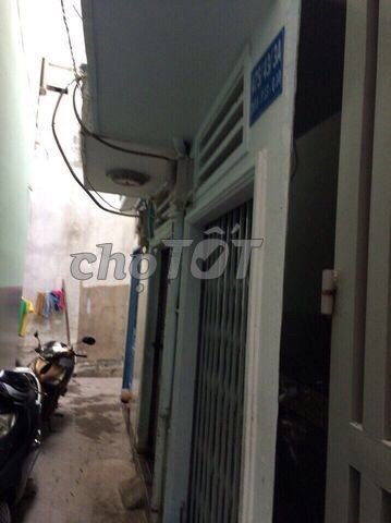 Bán nhà hẻm 475 Cách Mạng Tháng Tám, Quận 10, 1,8 x 6m, 2 lầu, giá 1,14 tỷ