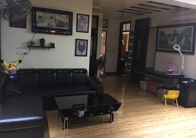 Chính chủ bán căn hộ góc 2 ban công, tầng 2 tại ngõ 6 Trần Hữu Dực