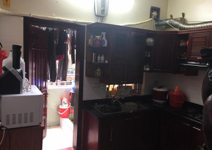 Chính chủ bán căn hộ góc 2 ban công, tầng 2 tại ngõ 6 Trần Hữu Dực