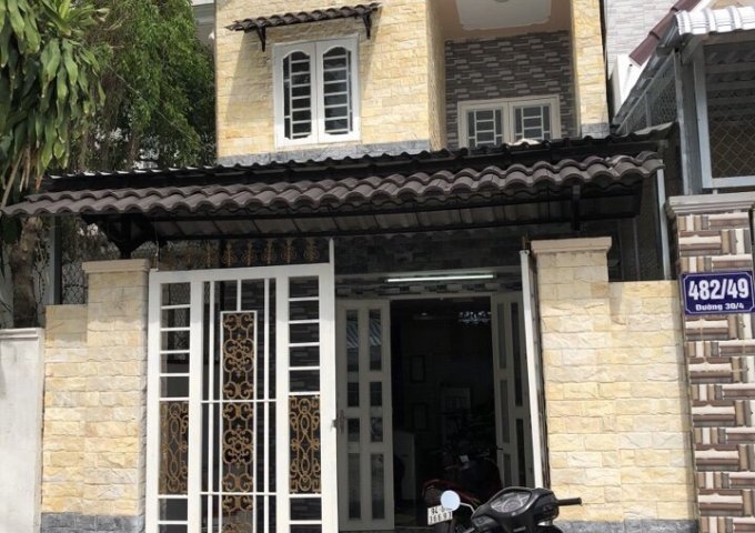 Bán nhà 1 trệt, 1 lầu trục chính hẻm 482 đường 30/4, Cần Thơ, đối diện đài truyền hình