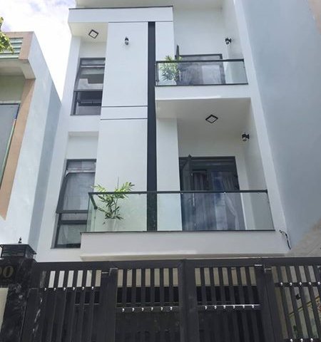 Bán nhà mặt phố Phùng Hưng, Đà Nẵng, DT 95m2, 3 tầng, hướng Đông Nam, giá 5.3 tỷ